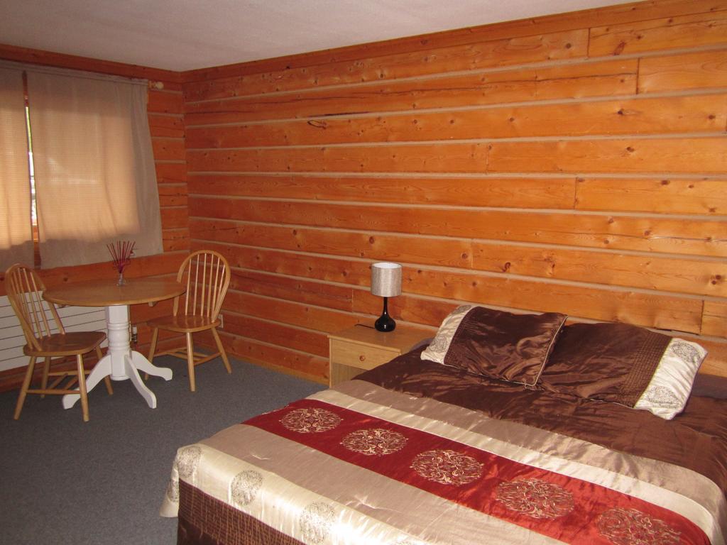 Spirit Lake Lodge Whitehorse Quarto foto